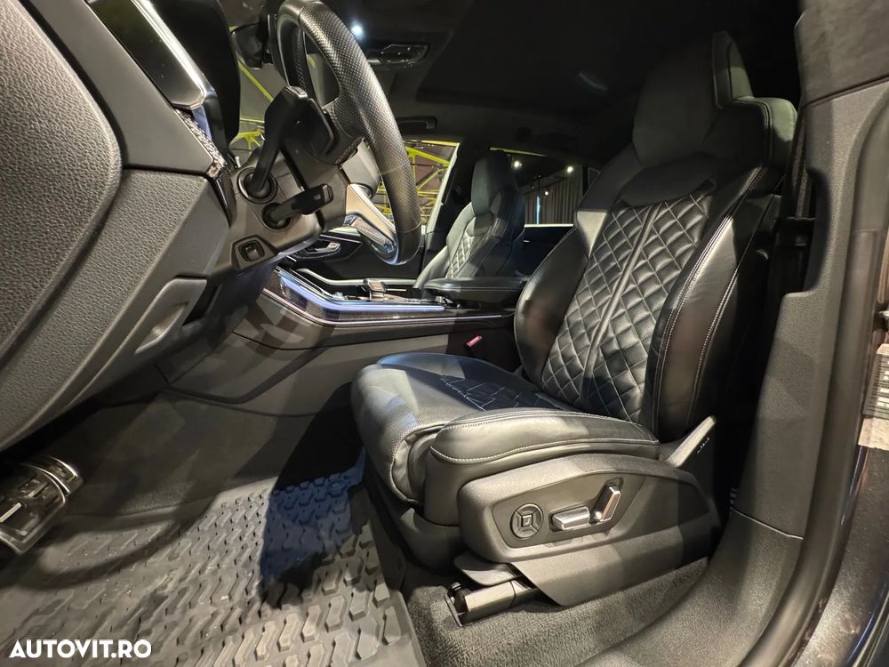 Audi SQ8 4.0 TFSI quattro Tiptronic - 28