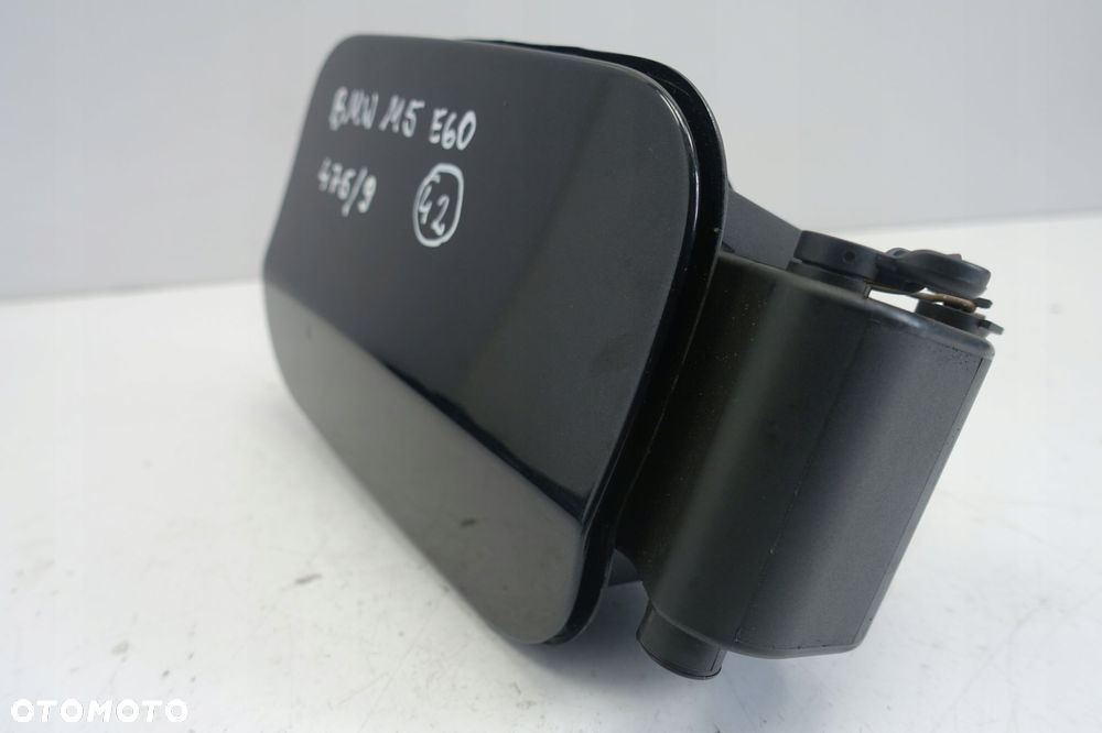 BMW E60 M5 5.0 V10 KLAPKA PALIWA wlewu 479/6 - 7