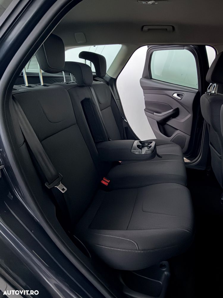 Ford Focus 1.6 TDCI ECOnetic 88g Start-Stopp-System Titanium - 28