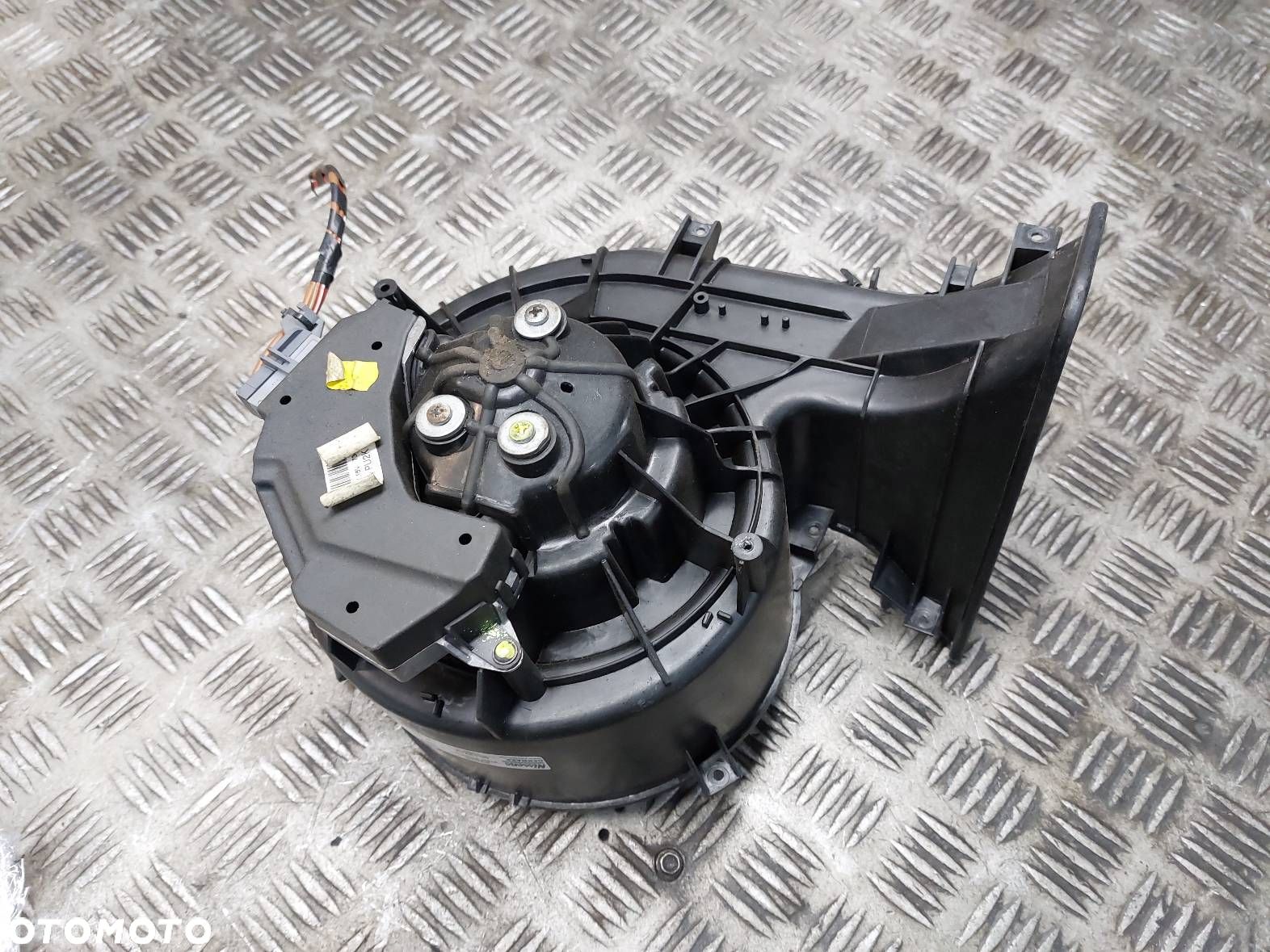 DMUCHAWA WENTYLATOR NAWIEWU + REZYSTOR VECTRA C EU 87025 73421312U - 1