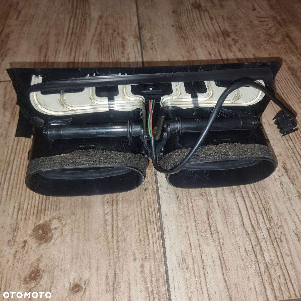 KRATKA NAWIEWU ŚRODKOWA BMW 8 E31 850 840 EU - 6