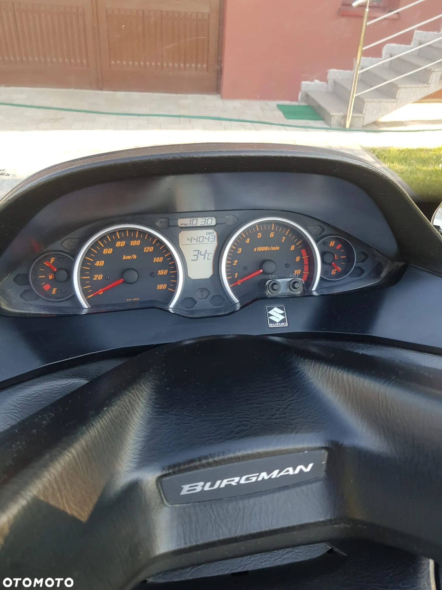 Suzuki Burgman - 4