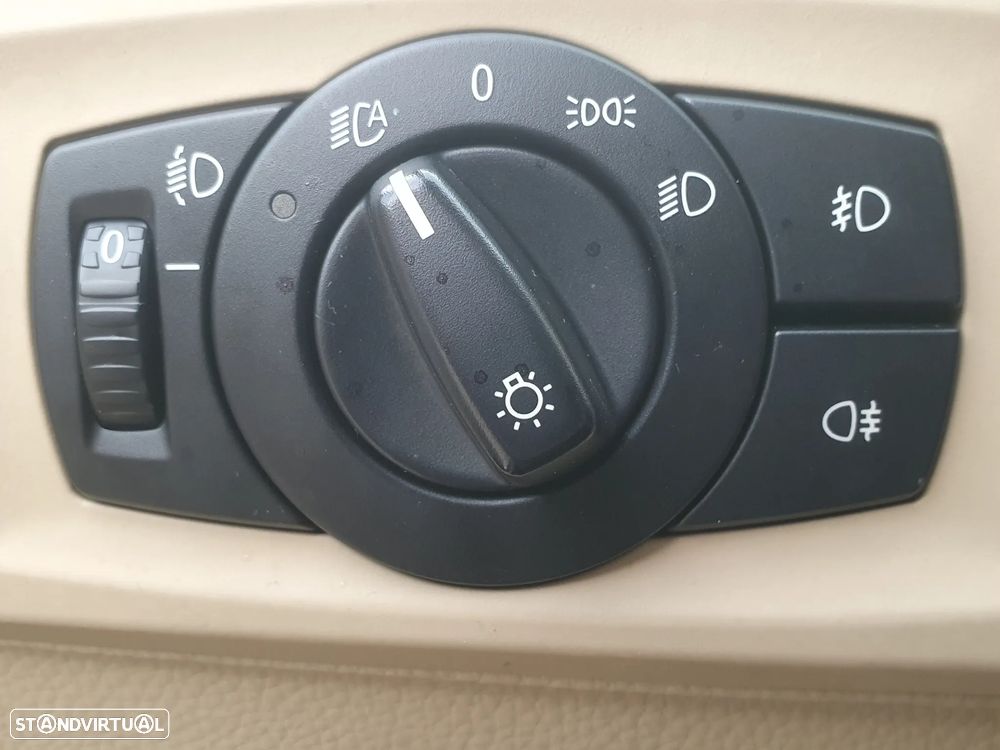 BMW 320 d Exclusive - 37