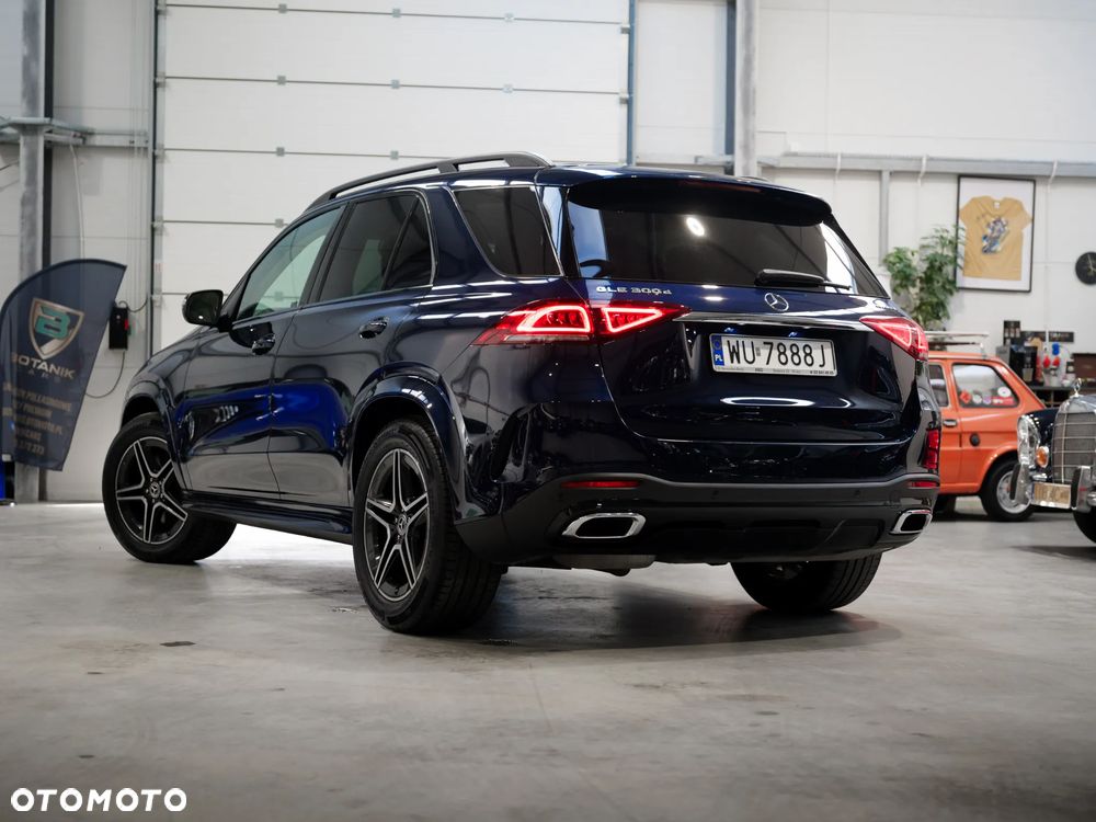 Mercedes-Benz GLE 300 d 4Matic 9G-TRONIC AMG Line - 6