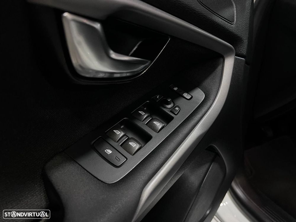 Volvo V40 1.6 D2 Kinetic Eco - 16