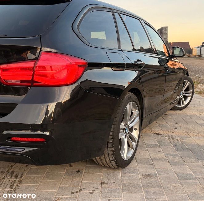 BMW Seria 3 330i Sport Line - 6