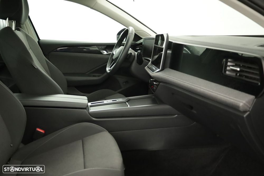VW Passat Variant 1.5 TSI eHybrid DSG - 20