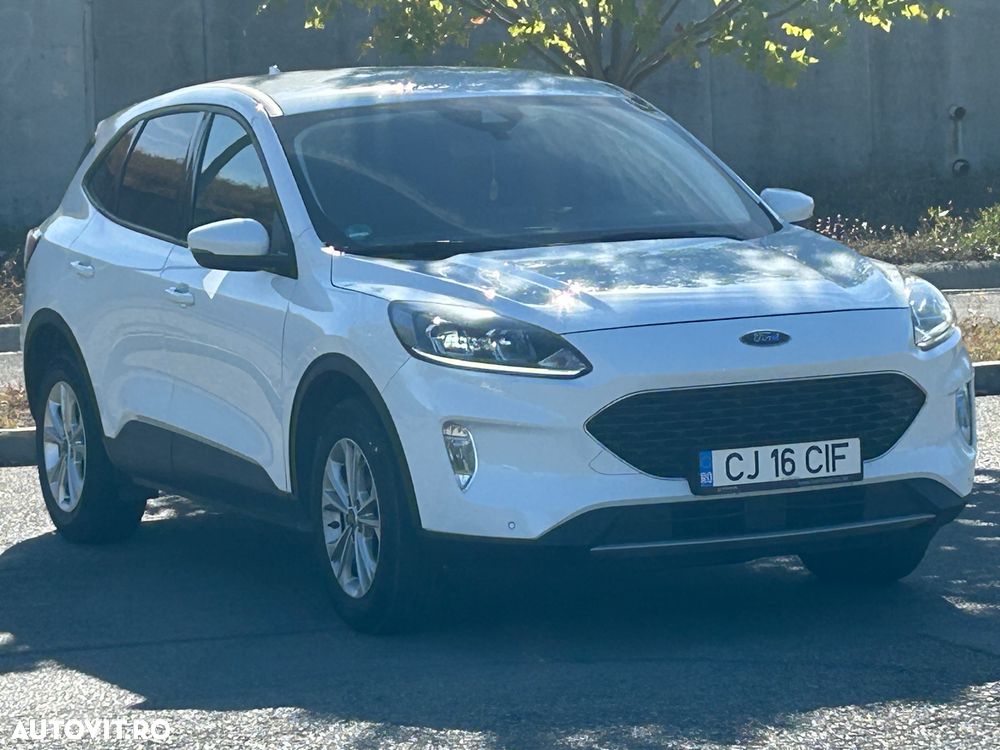 Ford Kuga - 1