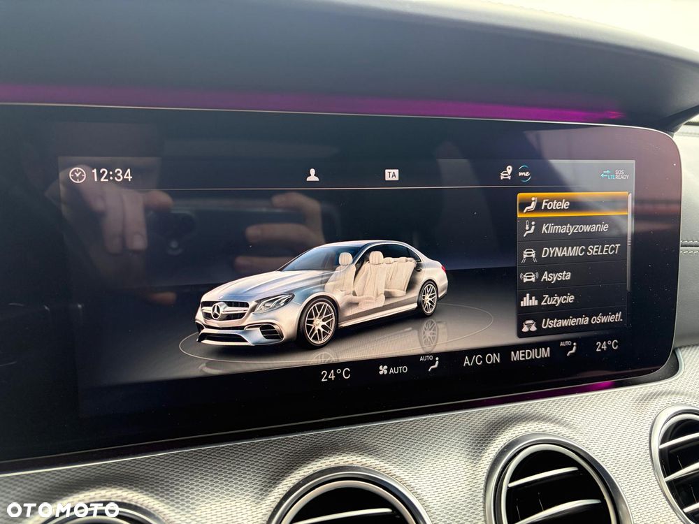 Mercedes-Benz Klasa E AMG 63 4Matic AMG Speedshift 9G-MCT - 31
