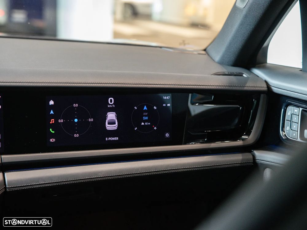 Porsche Panamera 4S E-Hybrid - 24