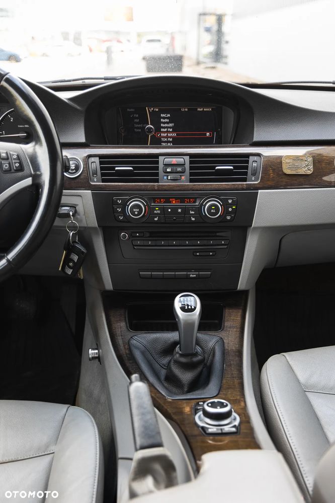BMW Seria 3 320d - 20