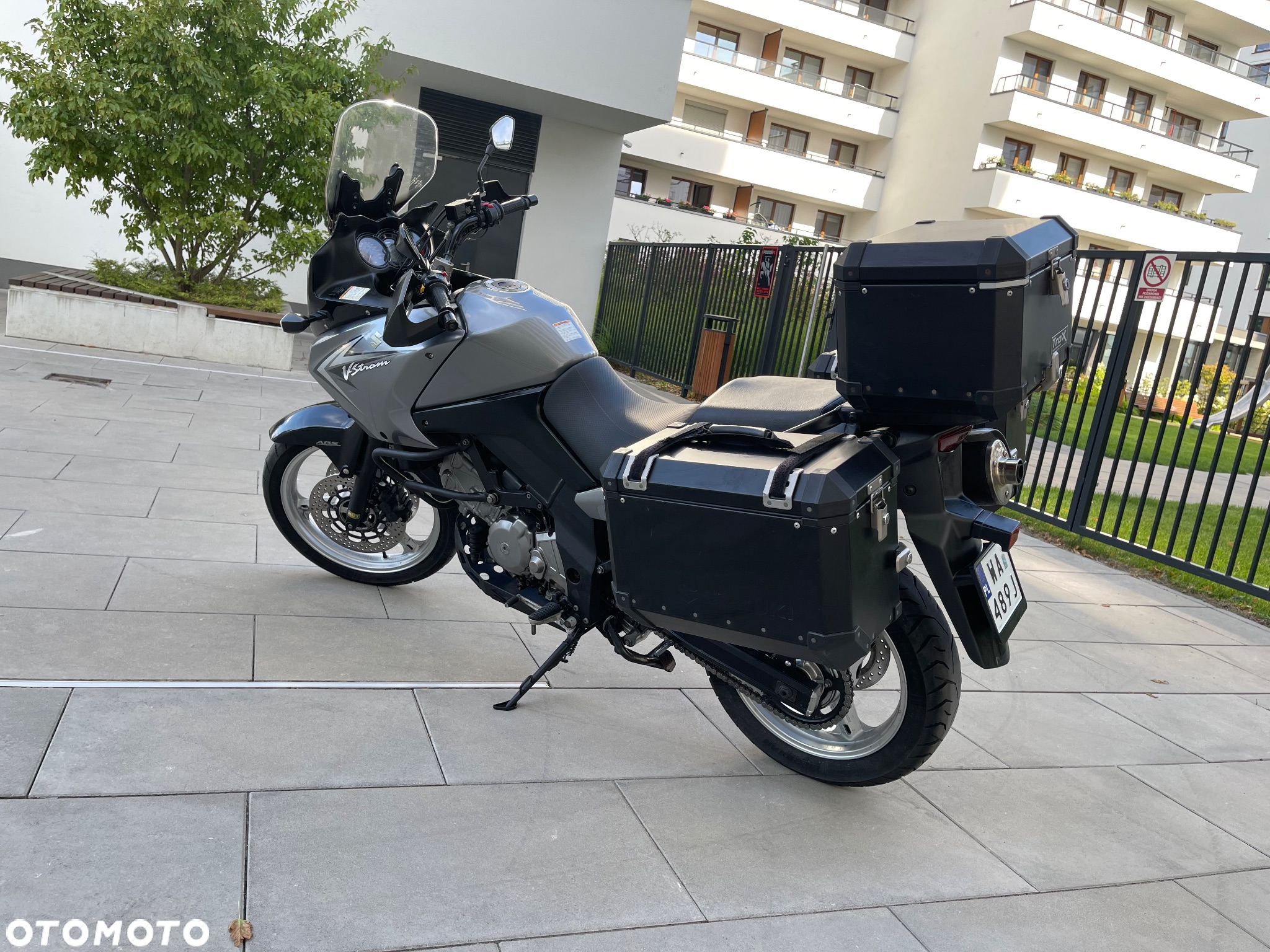 Suzuki DL - 17