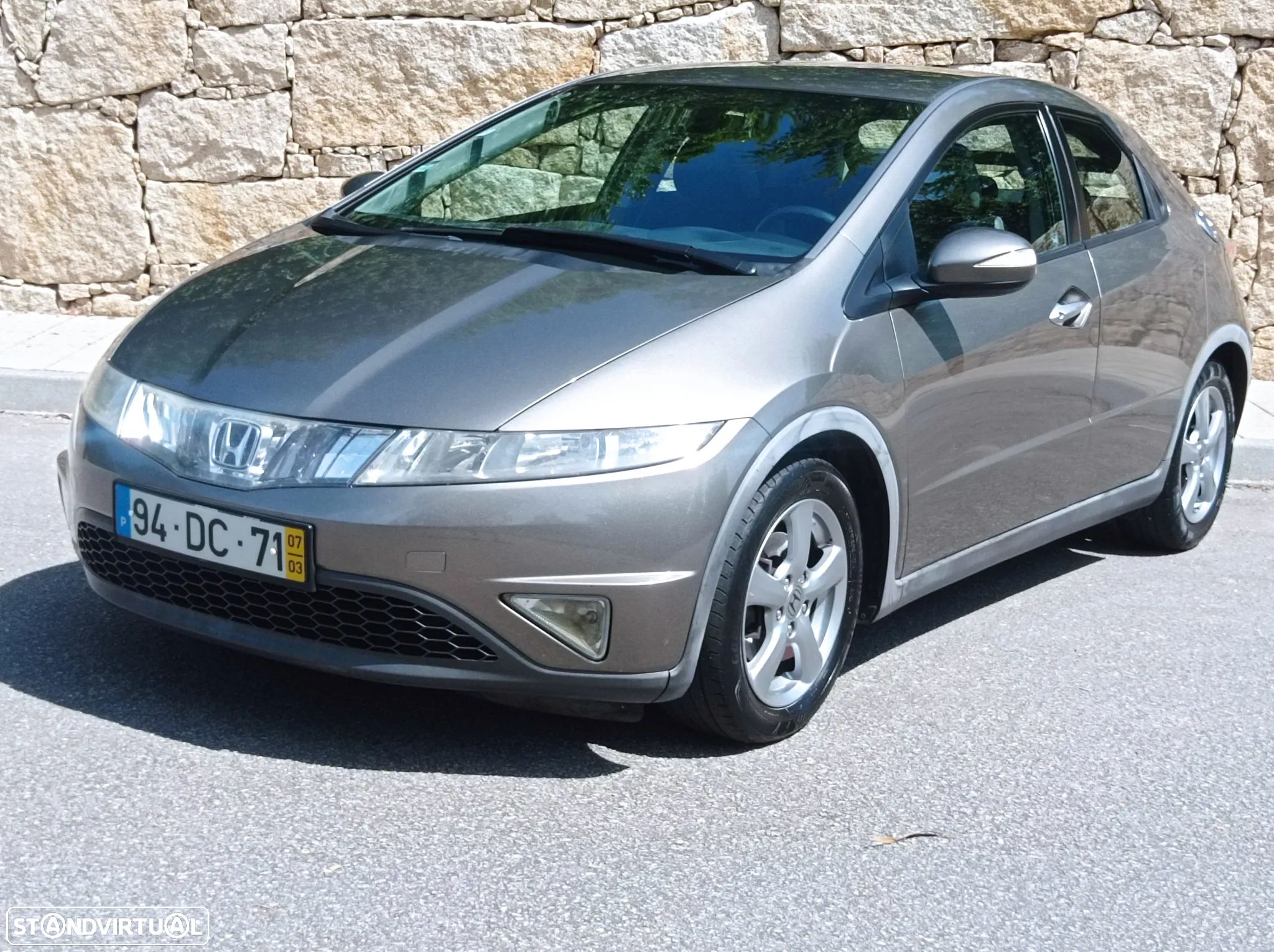 Honda Civic 1.4 Comfort - 1