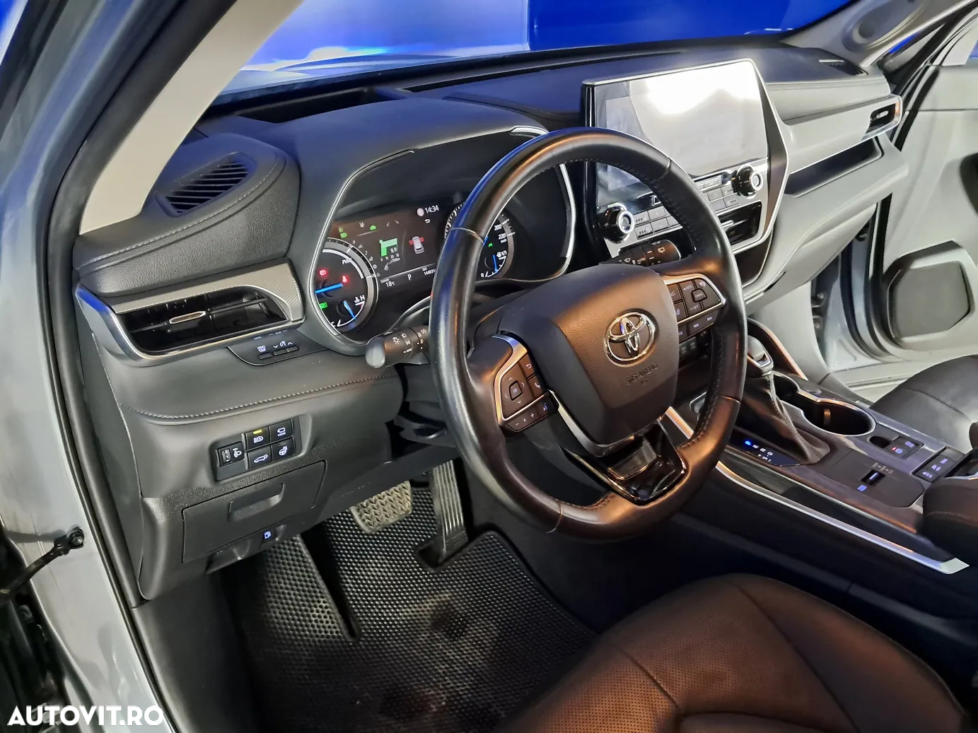 Toyota Highlander - 10
