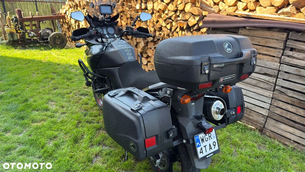Suzuki V-STROM - 4