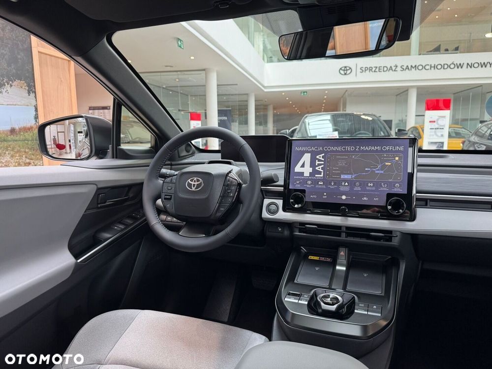 Toyota C-HR+ - 8