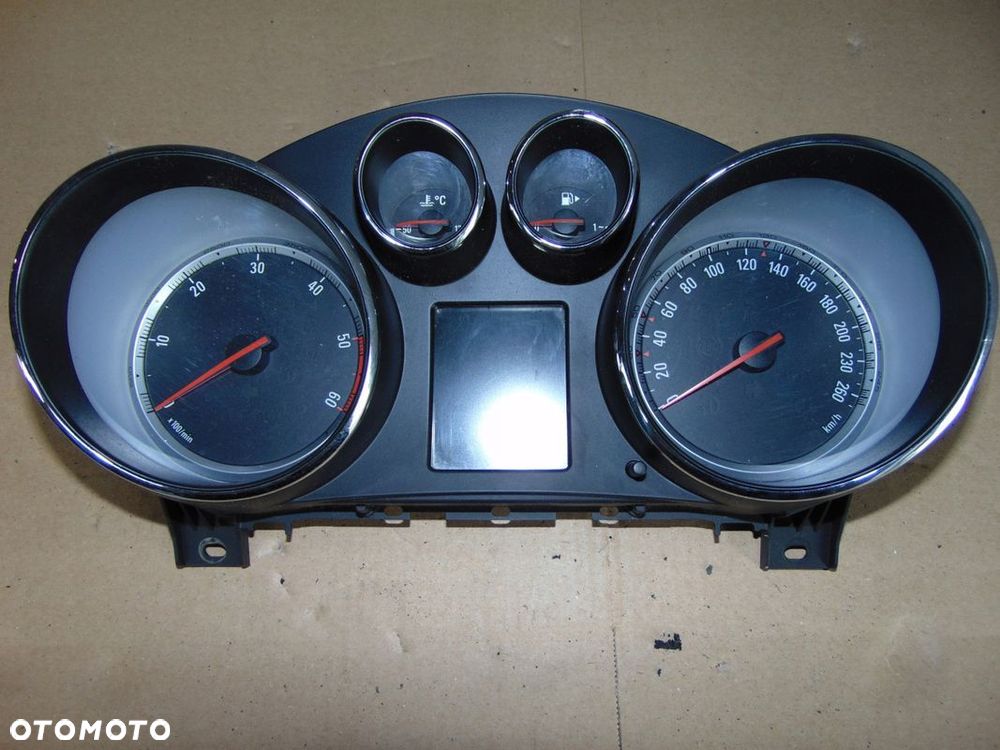 OPEL INSIGNIA A LICZNIK ZEGARY EUROPA 2.0 CDTI - 1