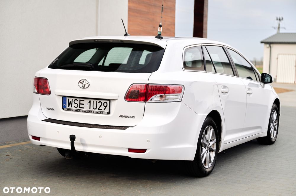 Toyota Avensis 2.0 D-4D Executive - 14