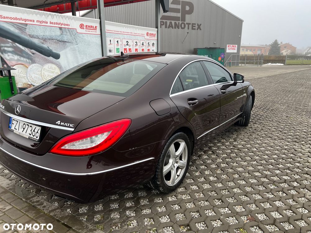 Mercedes-Benz CLS - 6