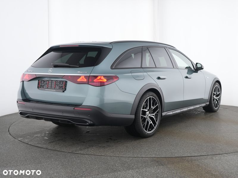 Mercedes-Benz Klasa E 300 de PHEV 4-Matic All-Terrain Avantgarde 9G-Tronic - 5