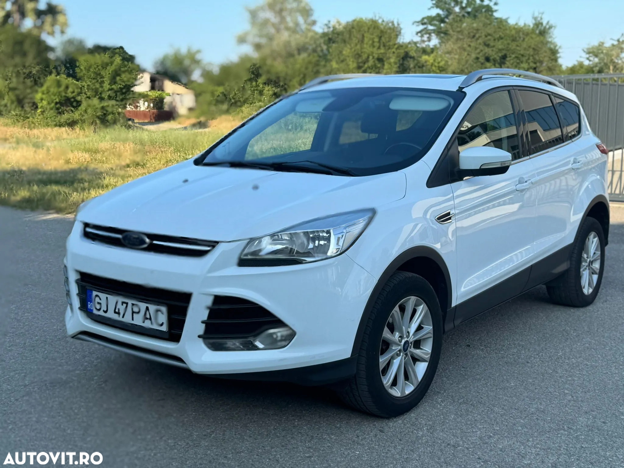 Ford Kuga 2.0 TDCi 4WD Powershift Titanium - 5