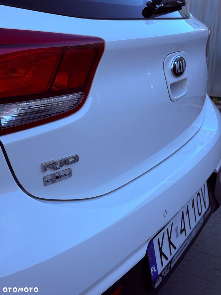 Kia Rio - 26
