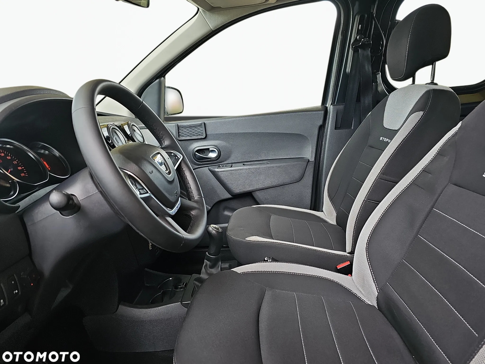 Dacia Dokker 1.6 SCe Stepway - 12