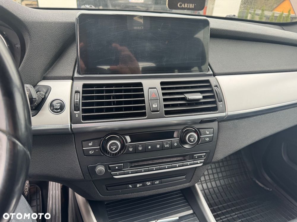 BMW X5 xDrive40d - 11