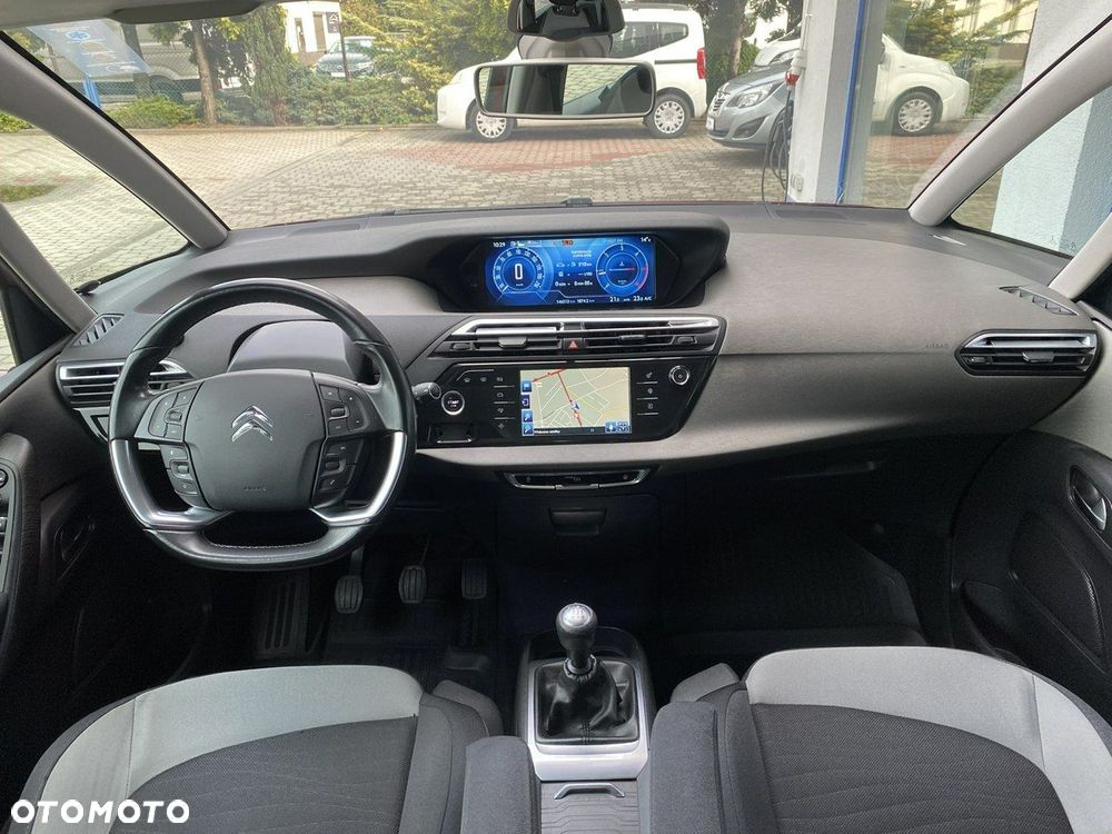 Citroën C4 Picasso - 12