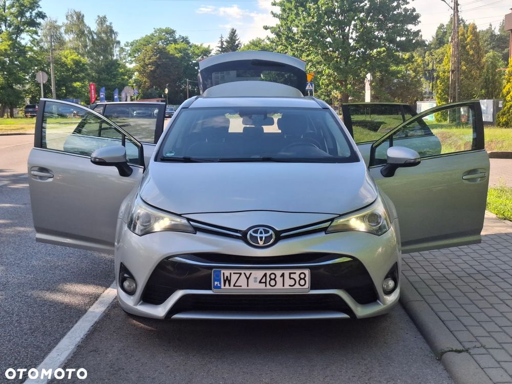 Toyota Avensis Touring Sports 1.6 D-4D Comfort - 29