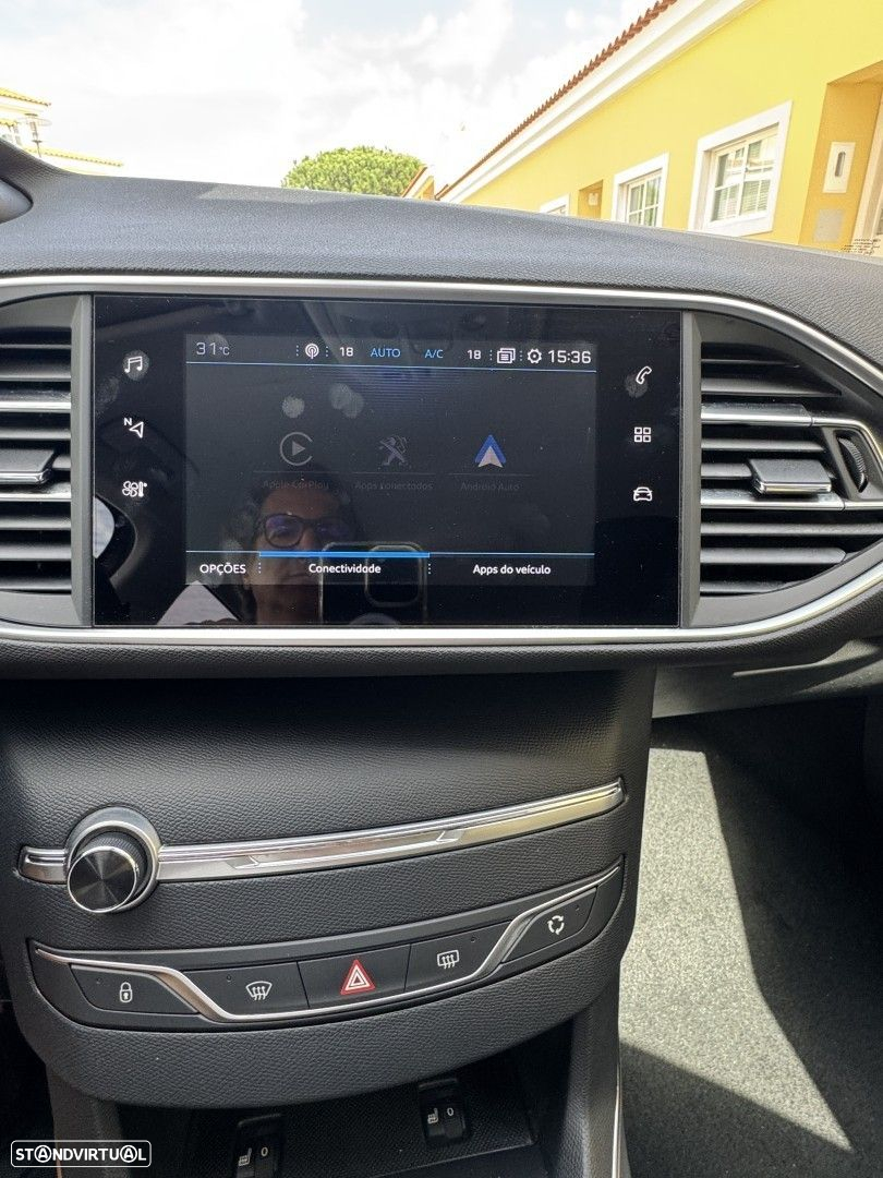 Peugeot 308 SW 1.2 PureTech Allure Full LED - 21