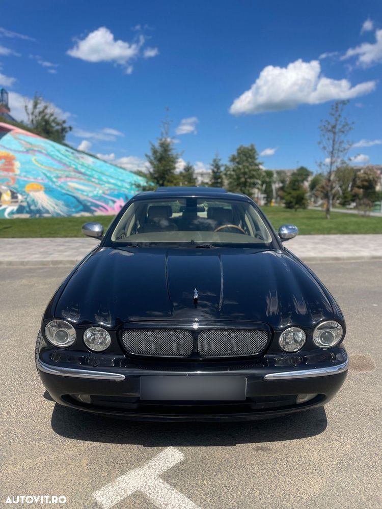 Jaguar XJ - 5
