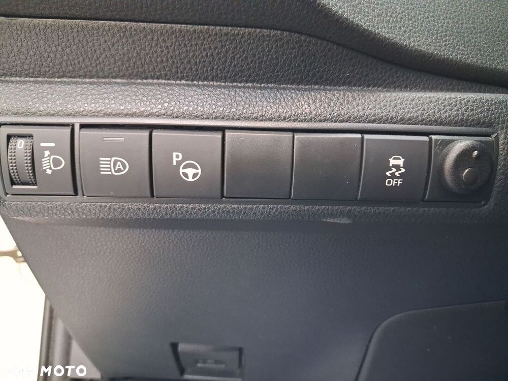 Toyota Corolla 1.8 Hybrid Comfort - 27