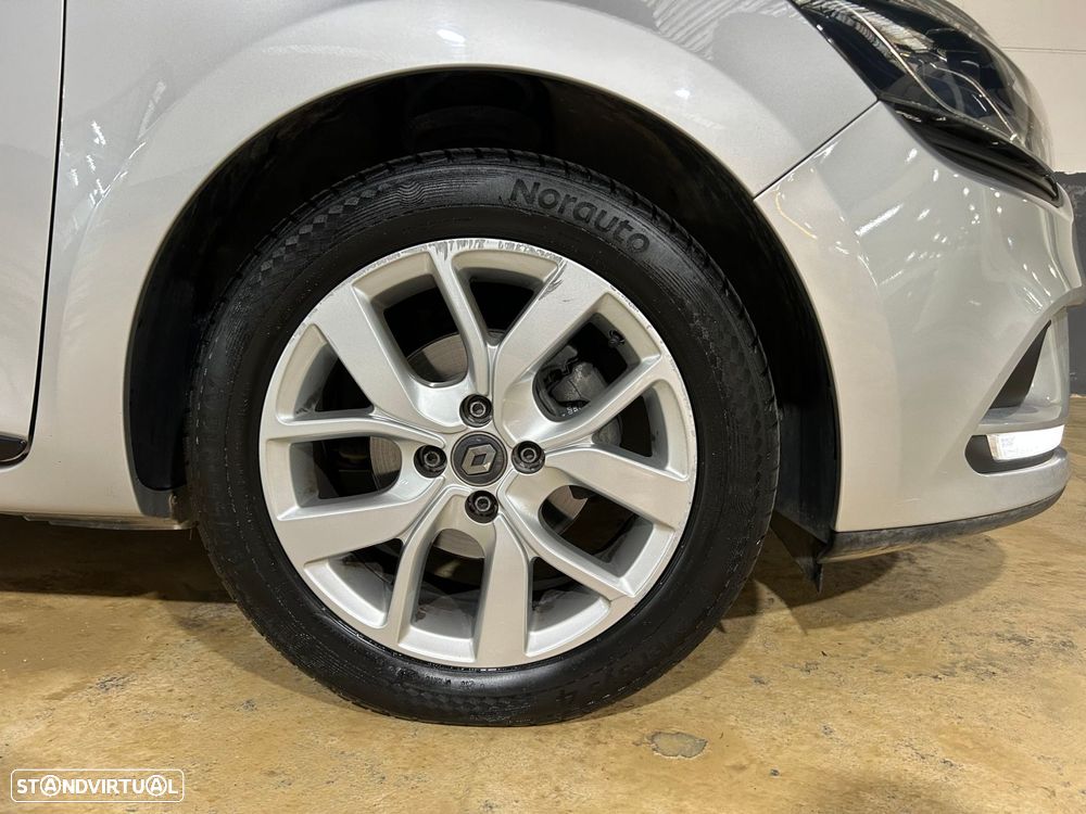 Renault Clio Sport Tourer 0.9 TCe Limited - 11
