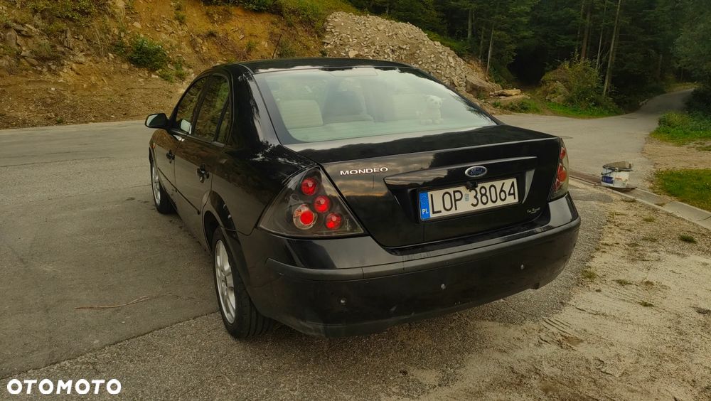 Ford Mondeo - 8