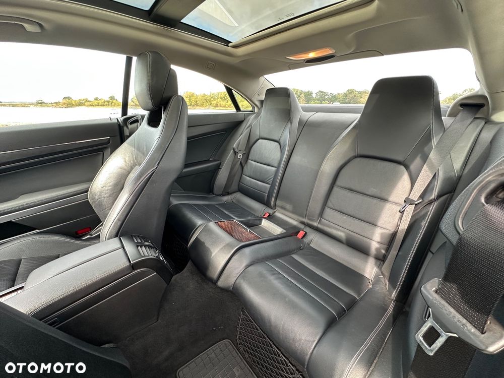 Mercedes-Benz Klasa E - 16