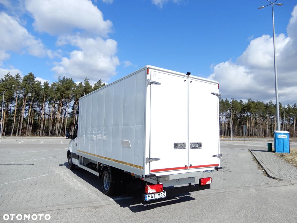 Mercedes-Benz Sprinter 516 CDI 2.2 CDI 163 KM Kontener 4.91 Cm 10 E.Palet Super Lekki ALUVAN DMC 3500 Kg 705 Kg Ładowność Tempomat Asystent Pasa Ruchu Stan Auta Jak Nowy UNIKAT - 5