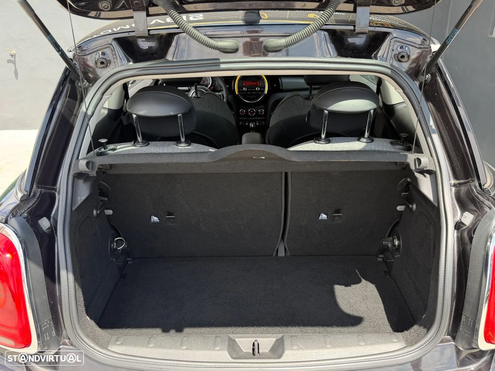 MINI 3 Portas Cooper D - 28