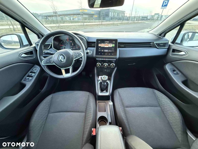 Renault Clio - 19