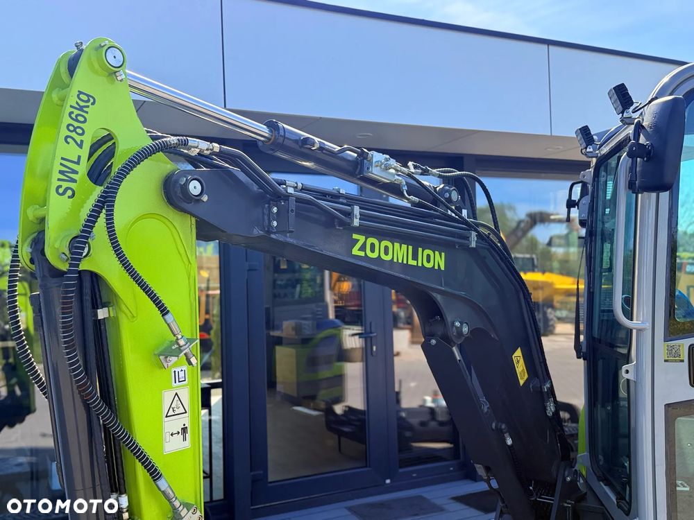 Zoomlion ZE26GU | FABRYCZNIE NOWA | Silnik KUBOTA | 3 ŁYŻKI | SZYBKOZŁĄCZE HYDRAULICZNE | ZE27GU - 19