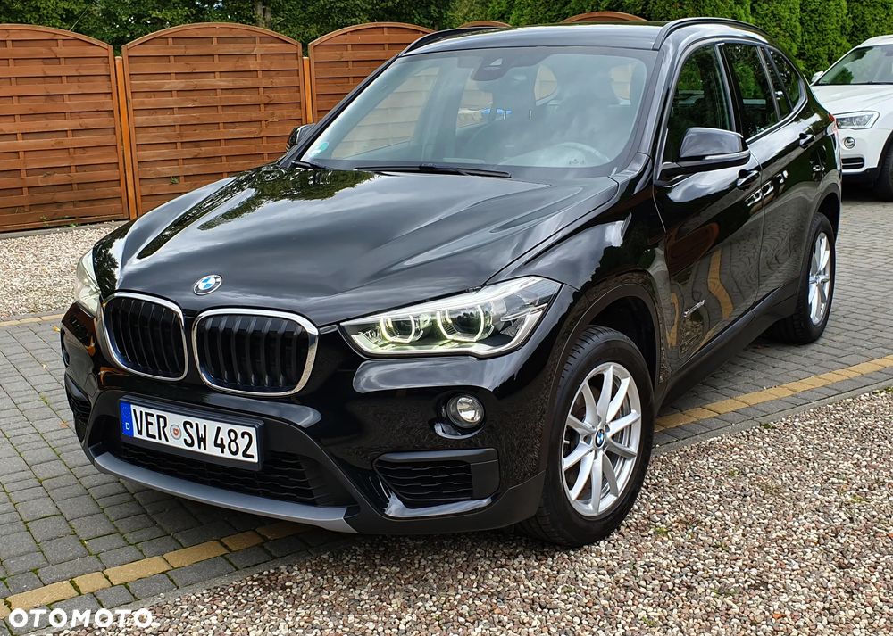 BMW X1 sDrive18d Sport Line - 4