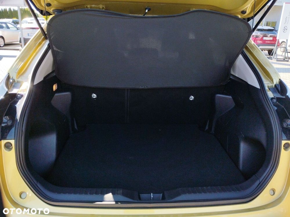 Toyota Yaris Cross Hybrid 1.5 Comfort 4x4 - 24