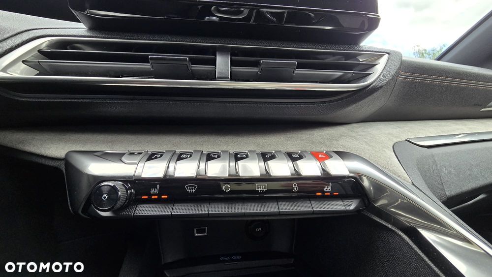Peugeot 3008 1.6 PureTech Hybrid4 PHEV GT Pack S&S EAT8 - 25