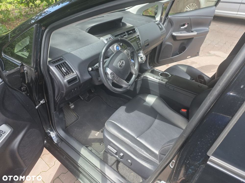 Toyota Prius+ (Hybrid) Executive - 13