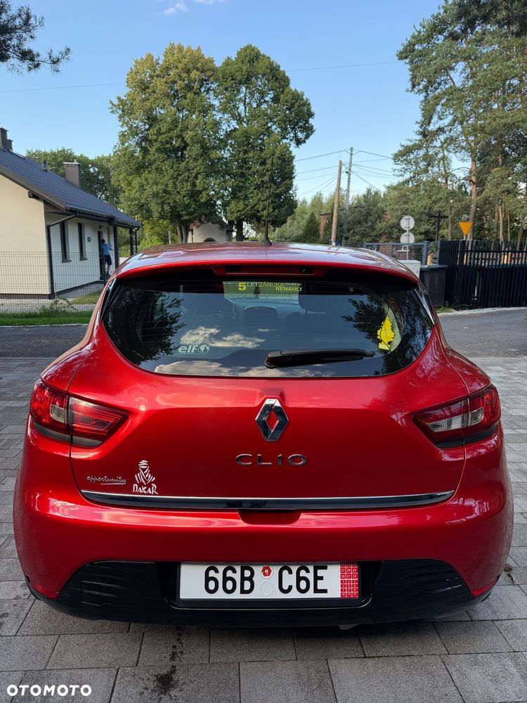 Renault Clio 1.2 16V Zen - 9