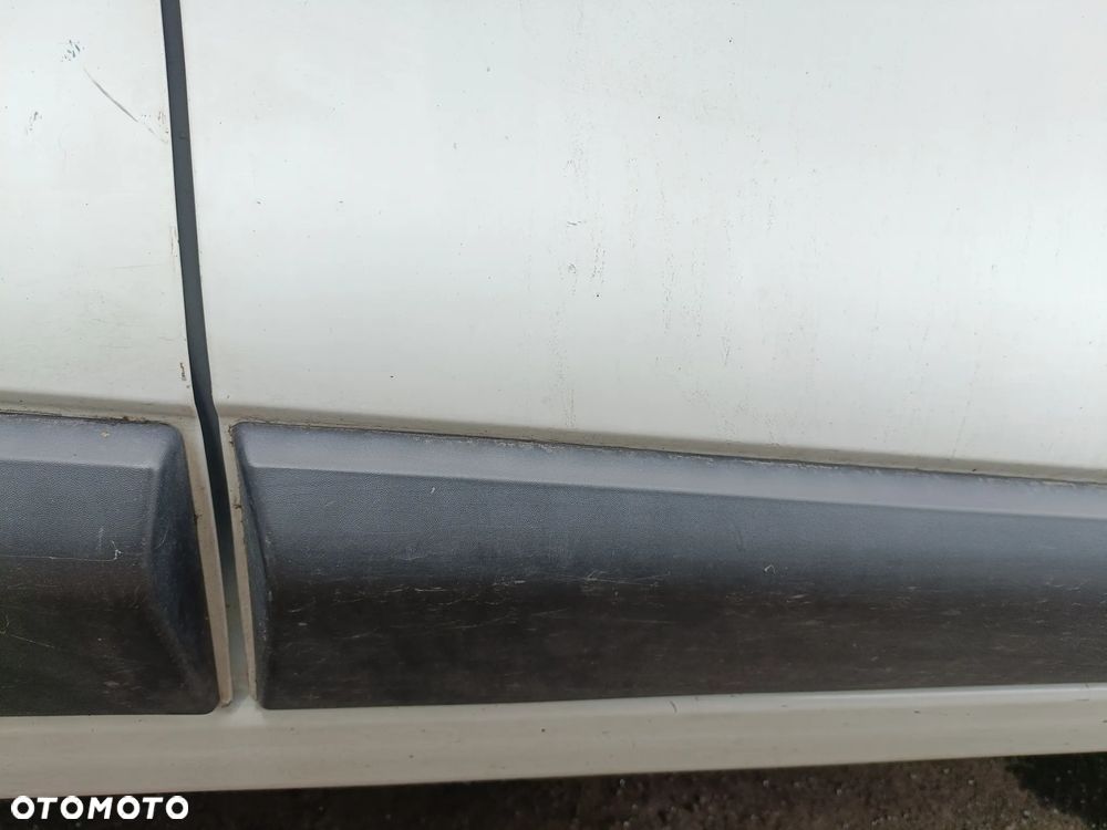 DACIA DOKKER 12-17 2013 r. 0389 drzwi prawy przód prawe przednie PP białe * - 5