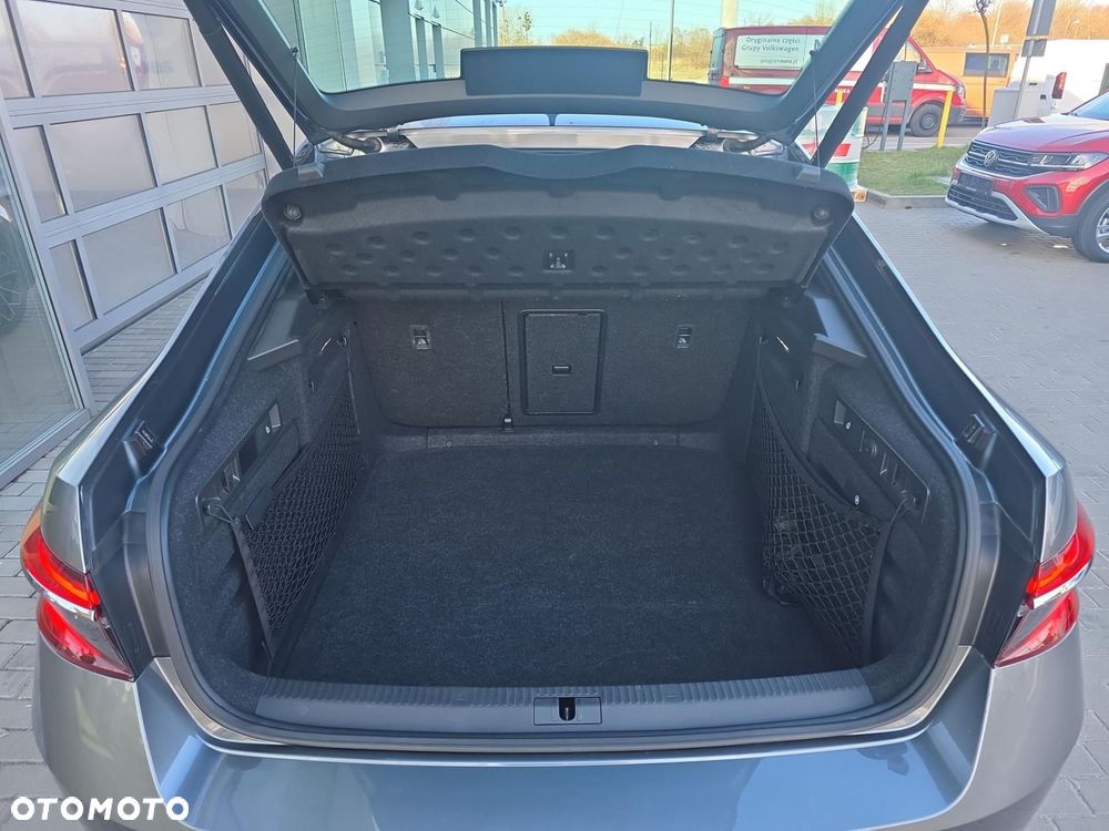 Skoda Superb 2.0 TDI SCR L&K DSG - 19