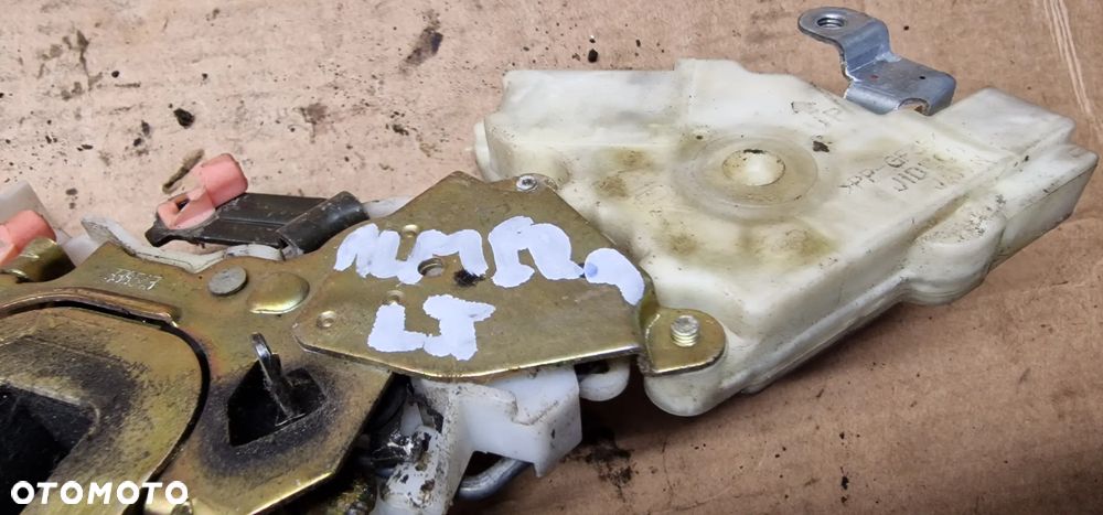 Zamek drzwi lewy tył tylny Nissan Almera Tino 82553BM760 - 6