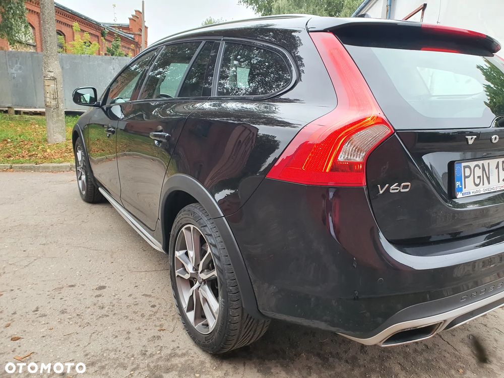 Volvo V60 D3 Drive-E Dynamic Edition (Momentum) - 6