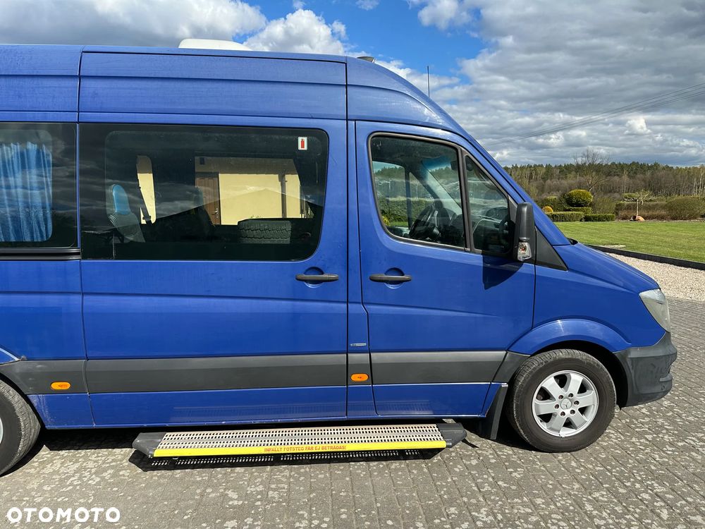 Mercedes-Benz Sprinter - 11